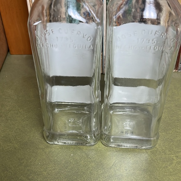 José Cuervo salt pepper shaker - Picture 4 of 4